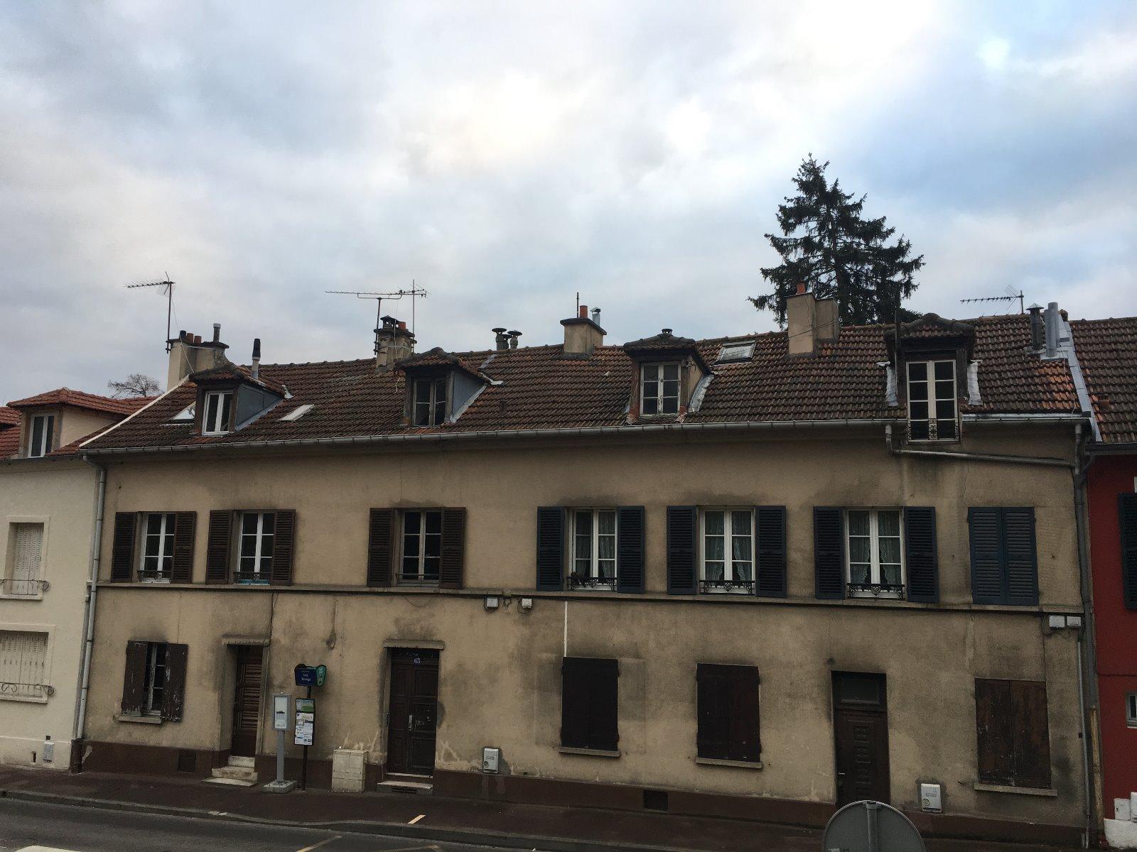 APPARTEMENT 32M² au deuxieme étage