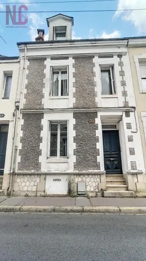 Maison 3-4 chambres, 100 m² habitable et petit jardin 
