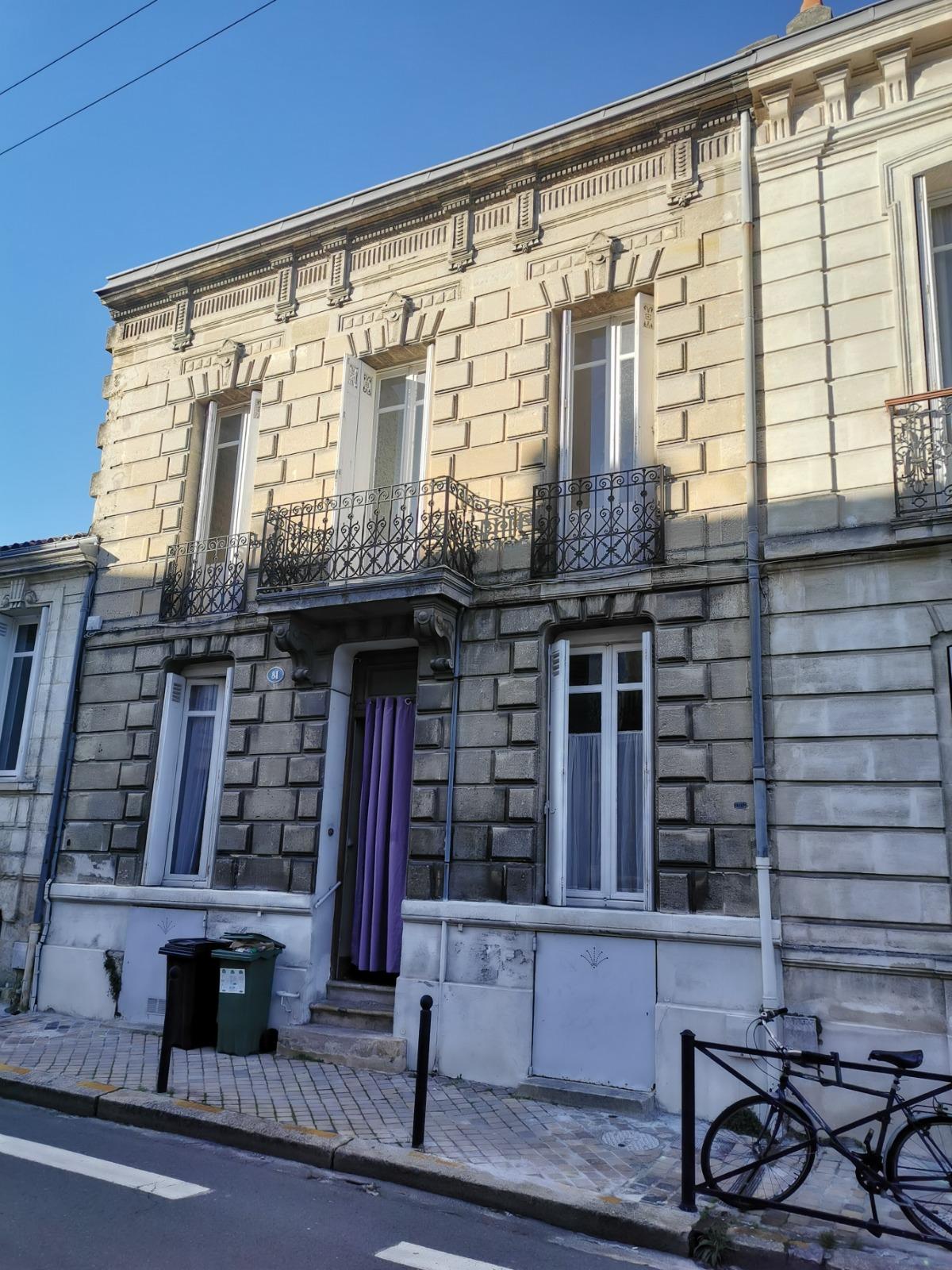 maison en pierre  
