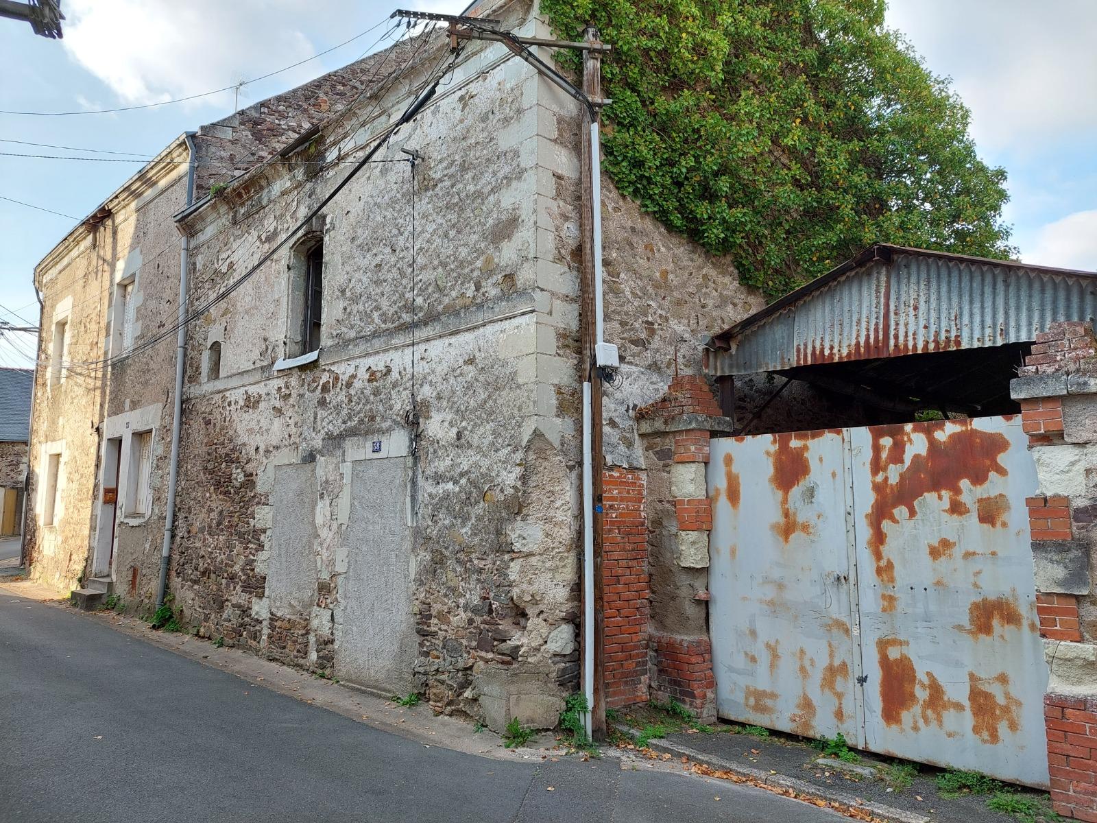 MAISON RUE NOTRE DAME AU COEUR DE CHALONNES 