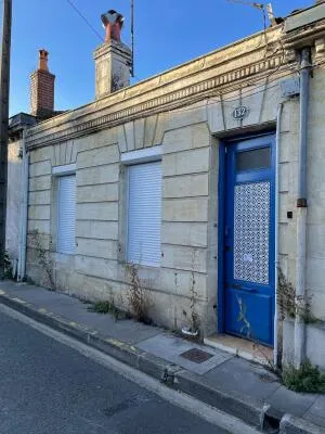 Echoppe pierre avec jardin