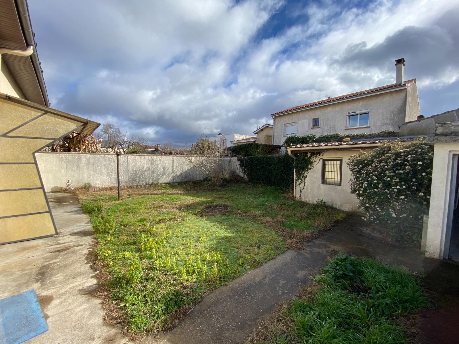 MAISON AVEC JARDIN
