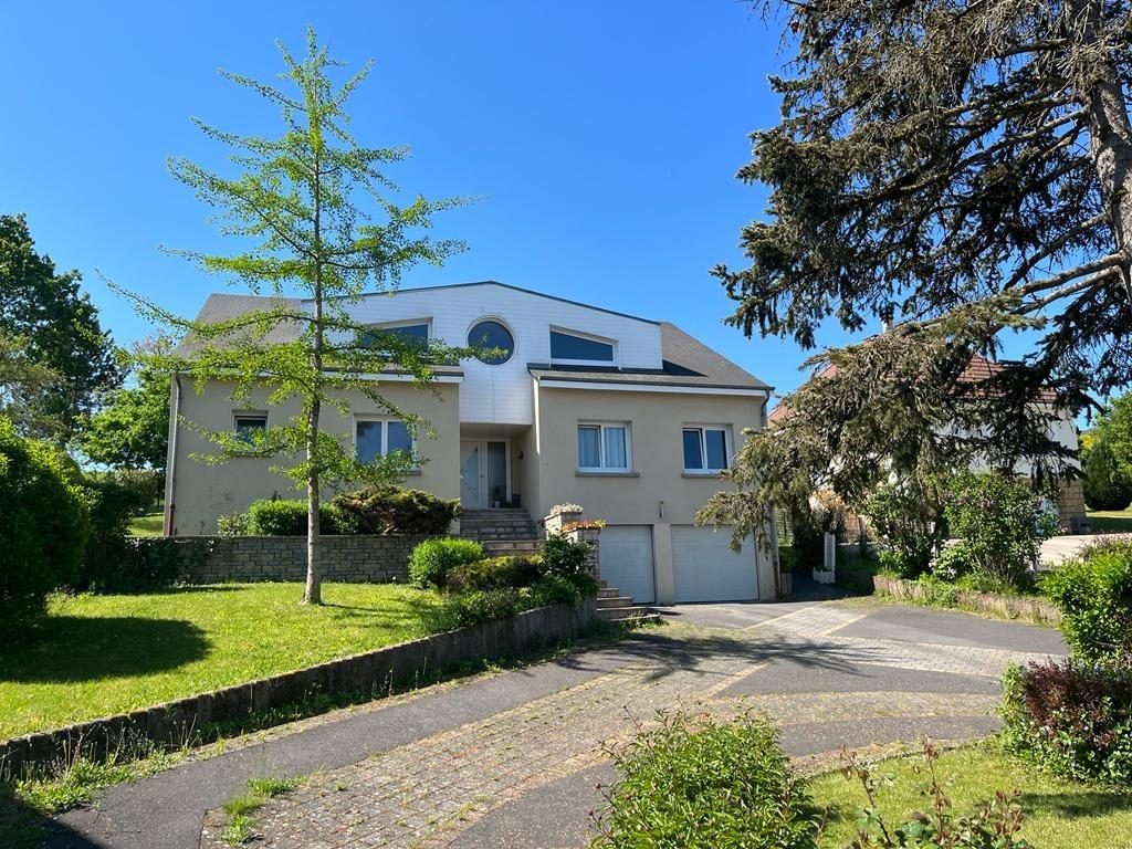 Pavillon d'architecte située sur la commune de FLize