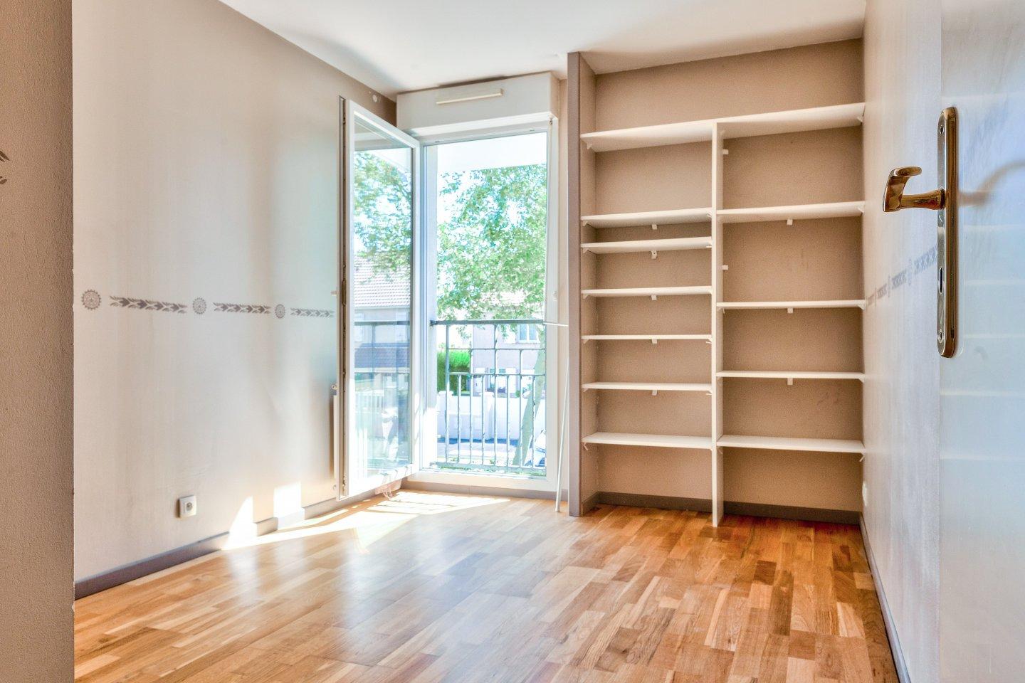Appartement à Sainte-Geneviève-des-Bois — vignette 7