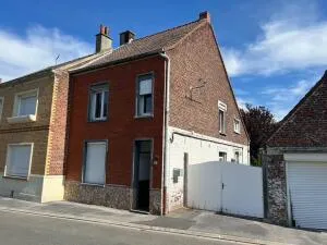 Choques maison t4 avec jardin garage et dependances 