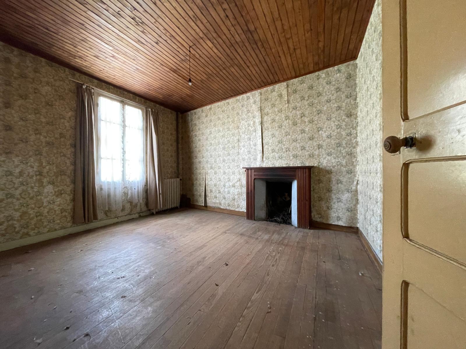 SAINT-NIC, Maison 173 m² proche mer, courette