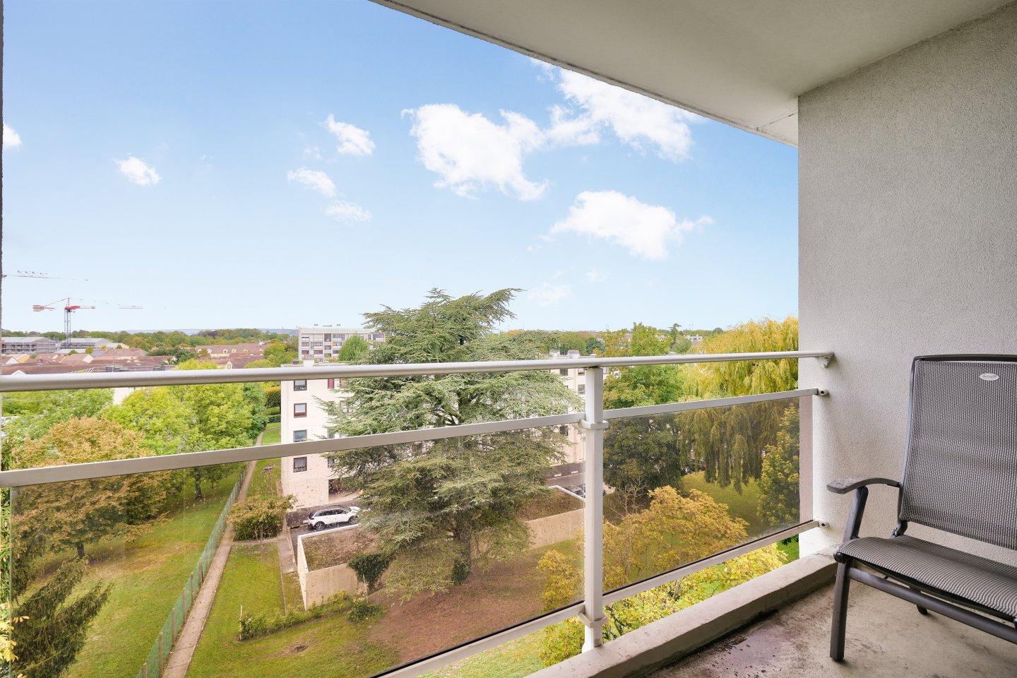 Appartement balcon dernier étage