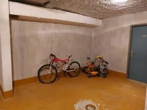 Apartment à Dammarie-les-Lys — vignette 12