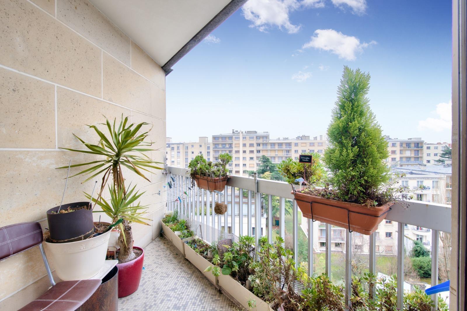Vente aux enchères - appartement - 67,83m²