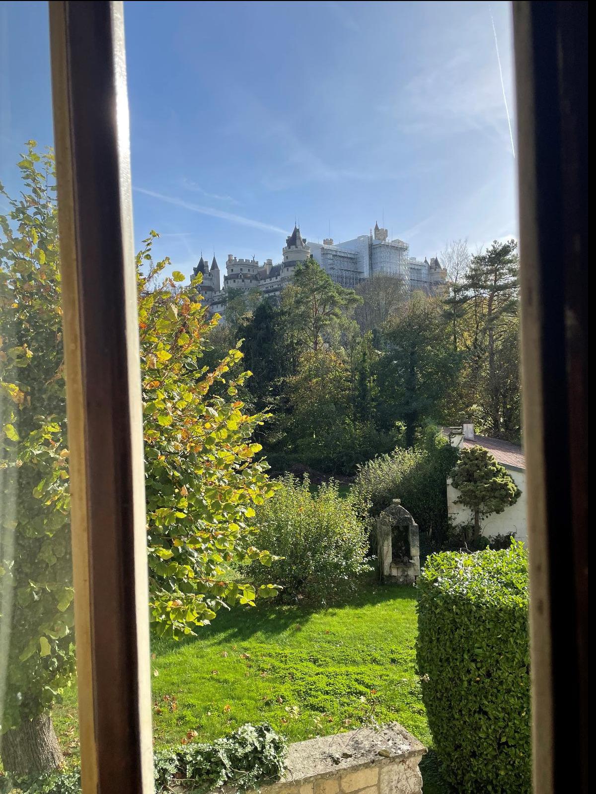 Maison à Pierrefonds — vignette 3