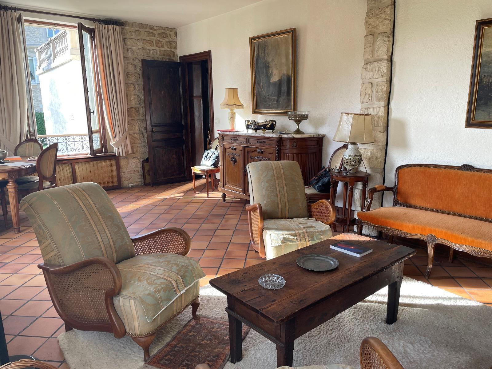 Maison à Pierrefonds — vignette 6