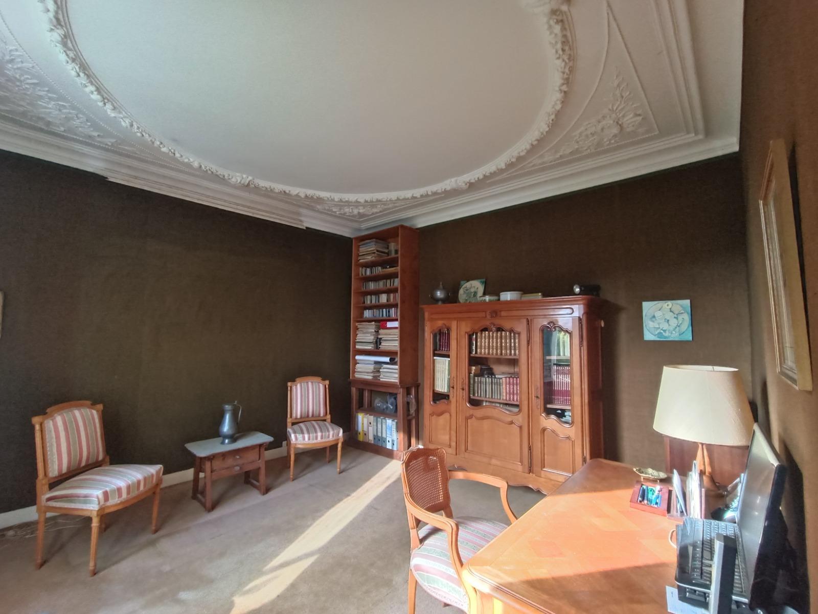 Maison à Pierrefonds — vignette 7