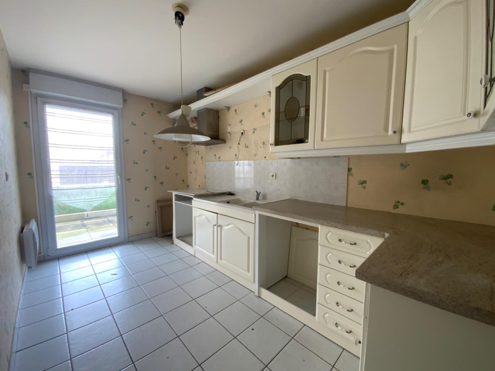 Apartment à Reims — vignette 7