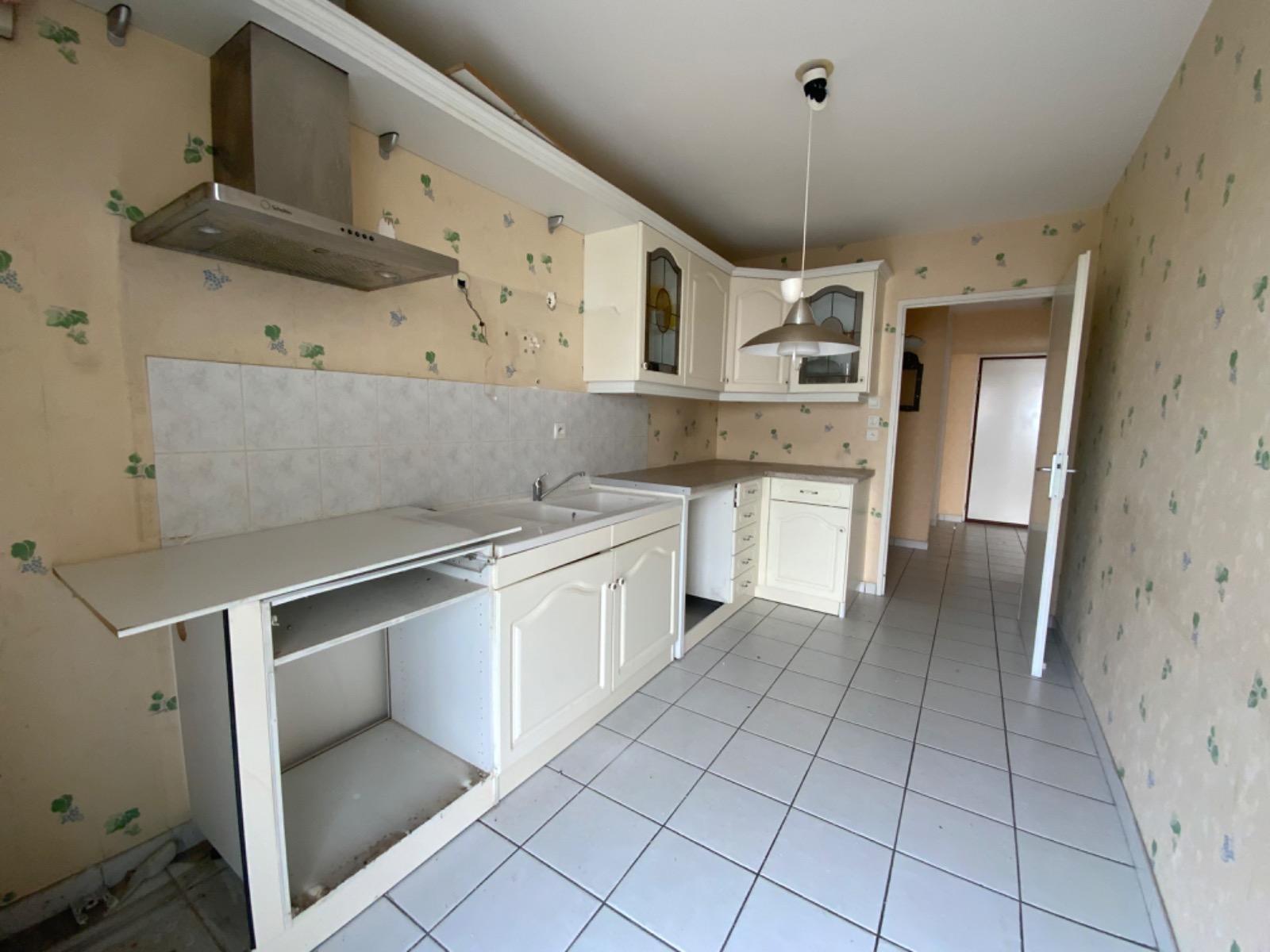 Apartment à Reims — vignette 8