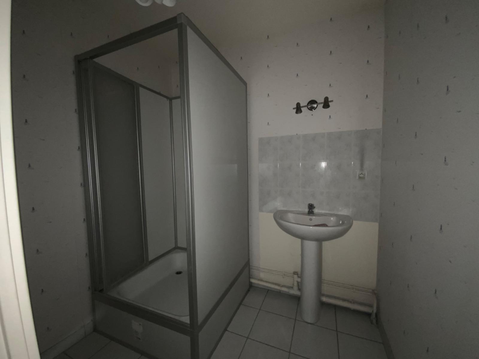 Apartment à Reims — vignette 14