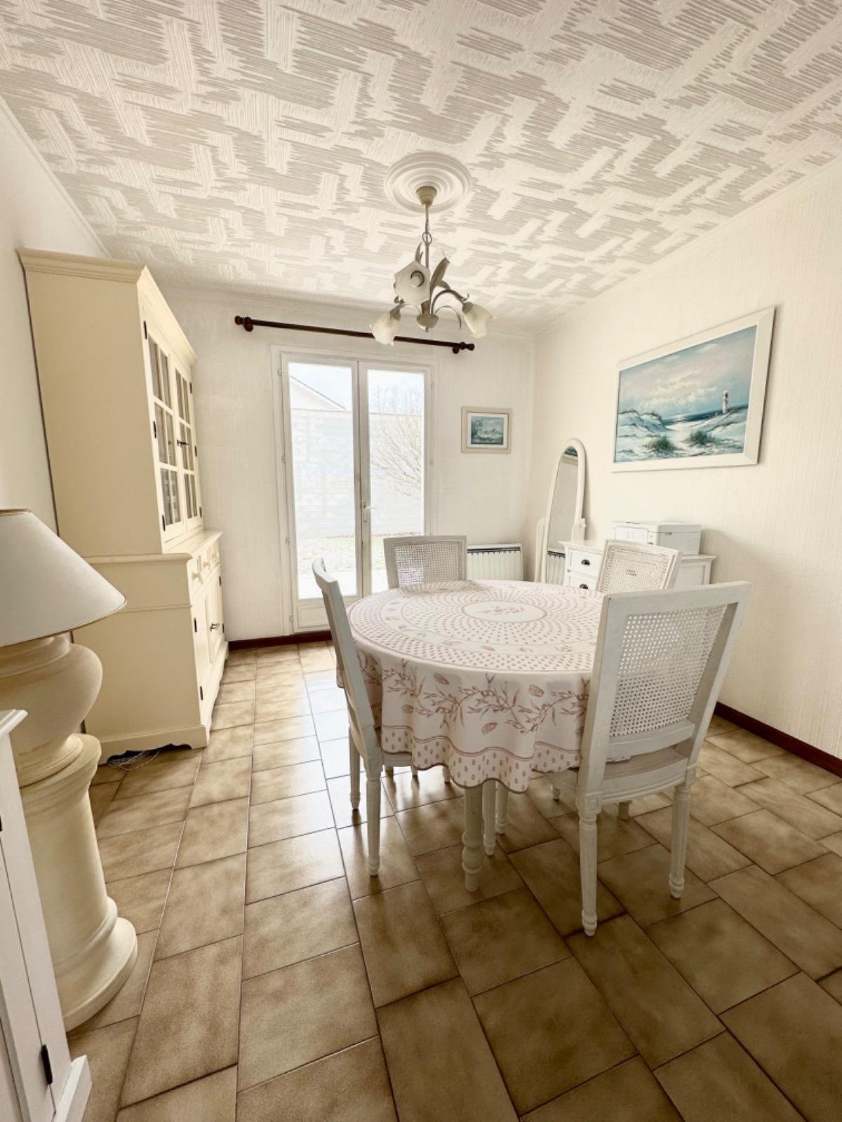 Maison à Saint-Jean-d'Illac — vignette 4