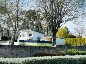 Maison moderne dite 