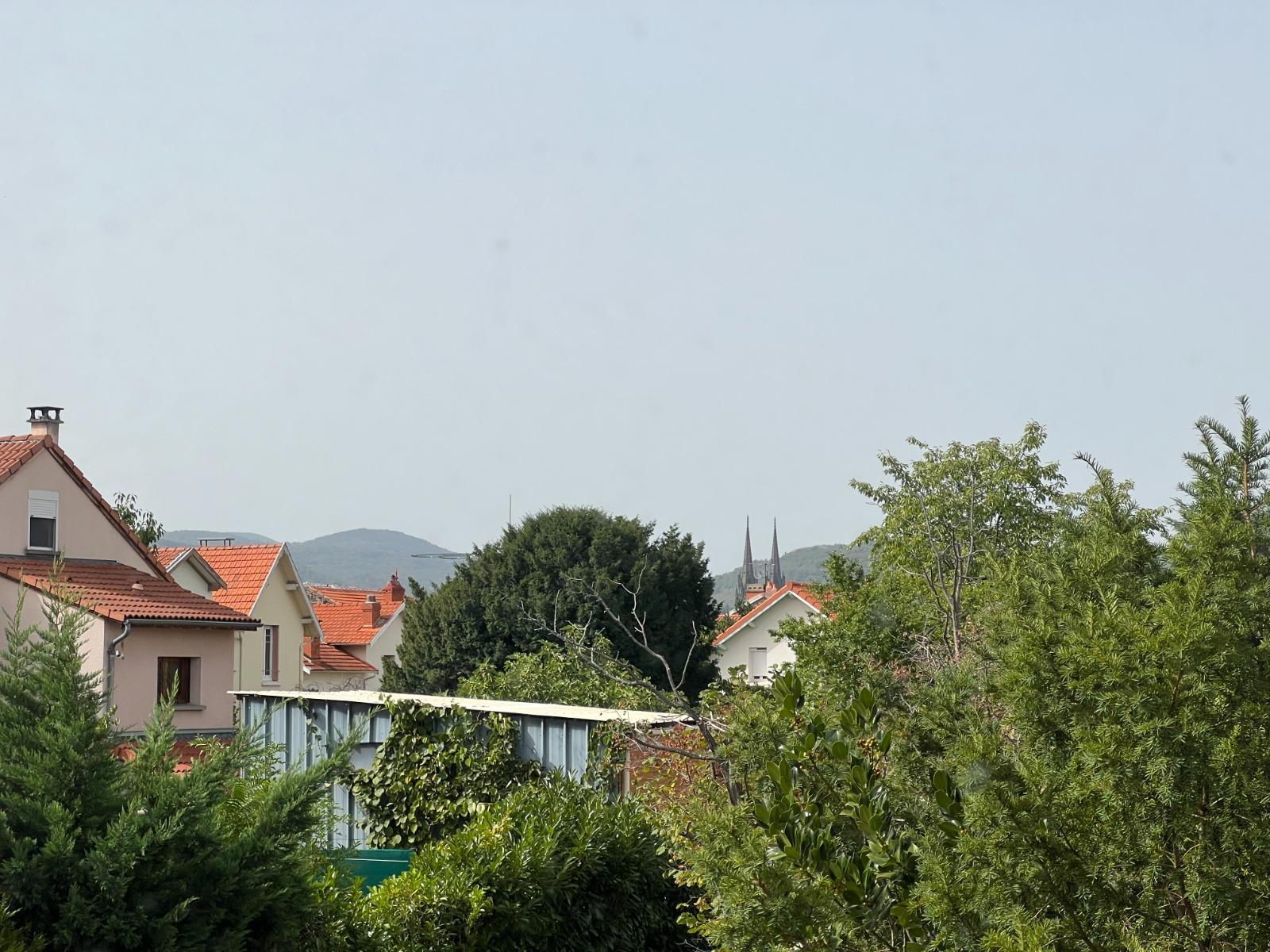 Maison à Clermont-Ferrand — vignette 2