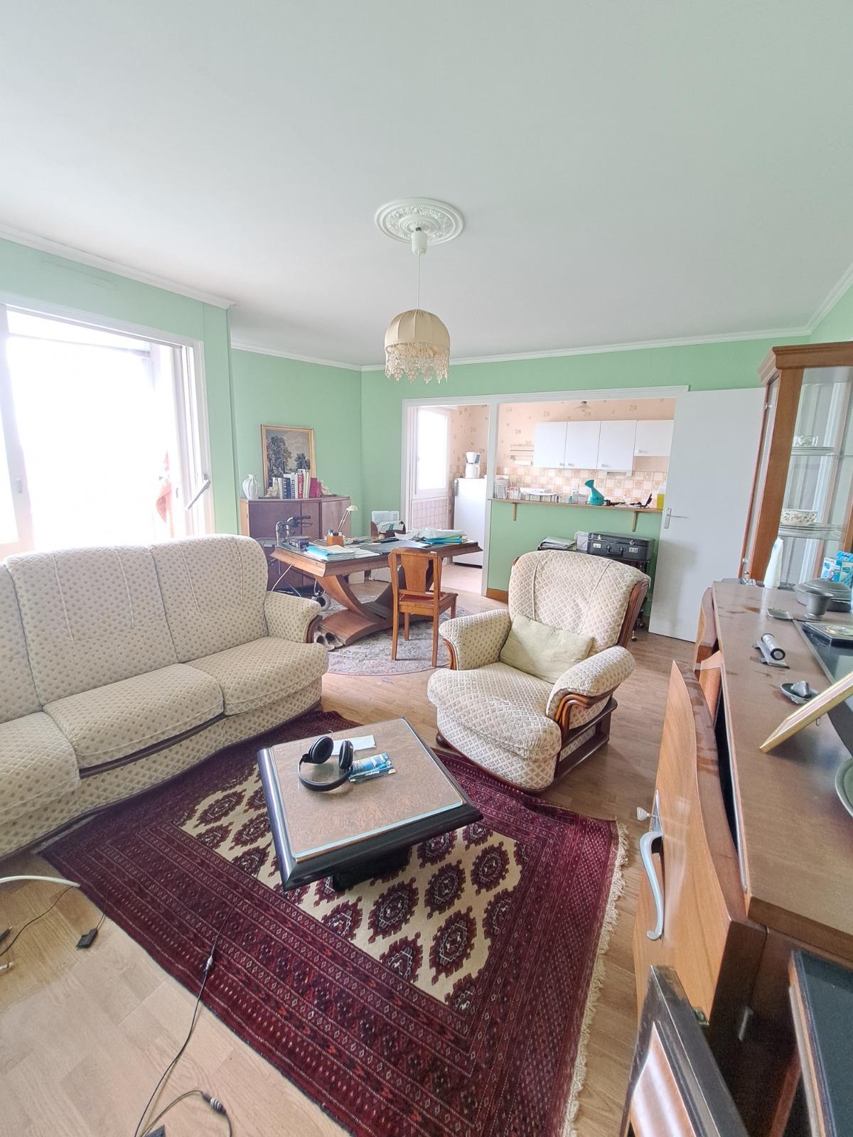 Apartment à Le Mans — vignette 7