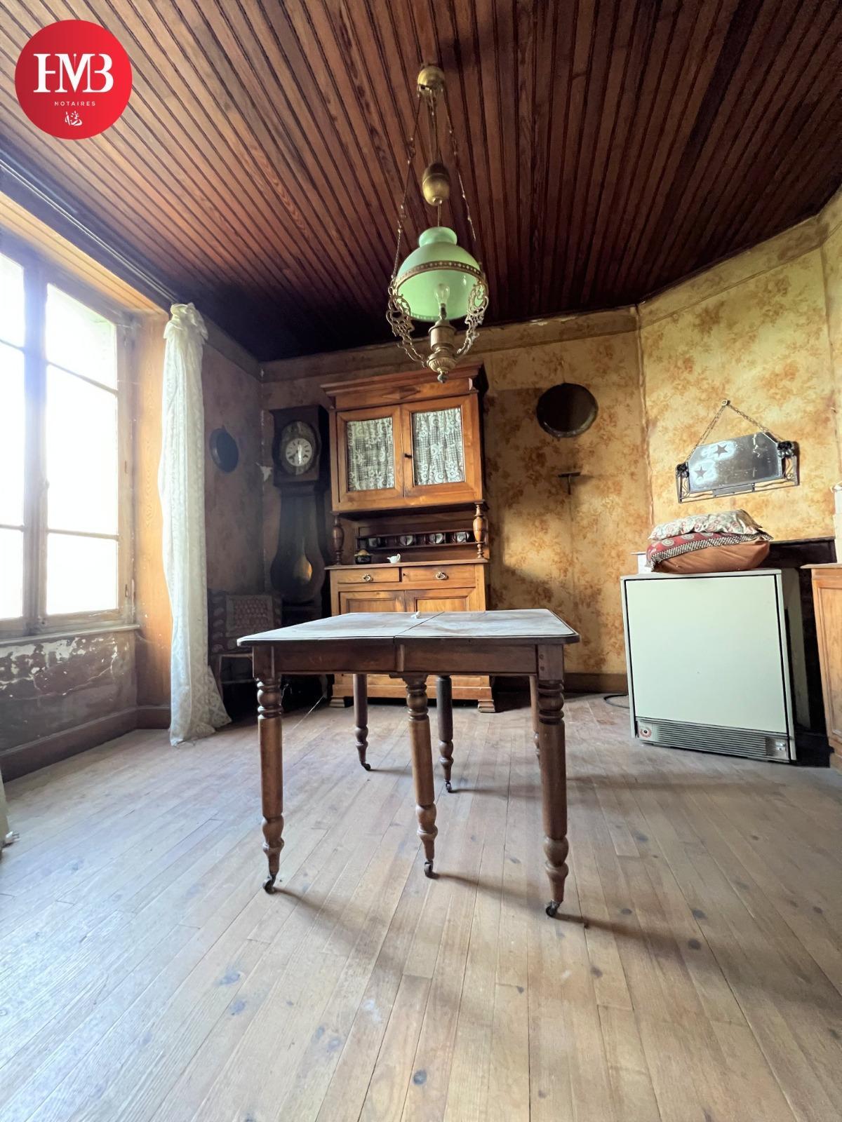 Maison à Lacapelle-Viescamp — vignette 8