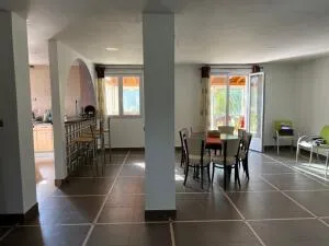 House à Ury — vignette 8