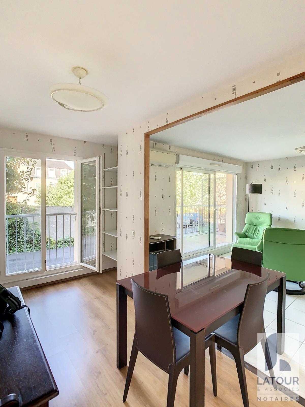 Appartement t2 (ancien t3) avec parking- centre de perigueux
