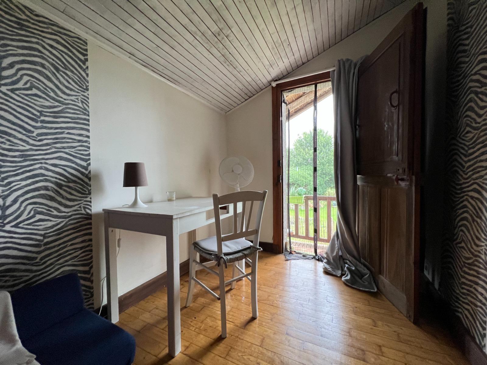 House à Saint-Laurent-sur-Gorre — vignette 17