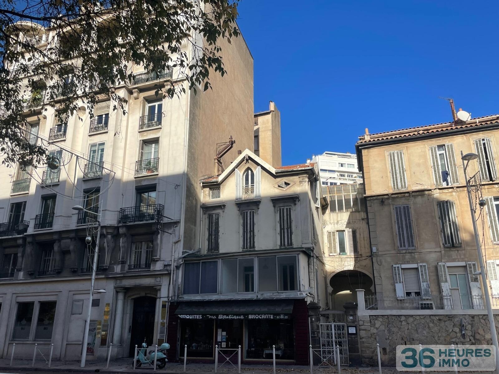 Toulon centre 2 pieces de 61m2