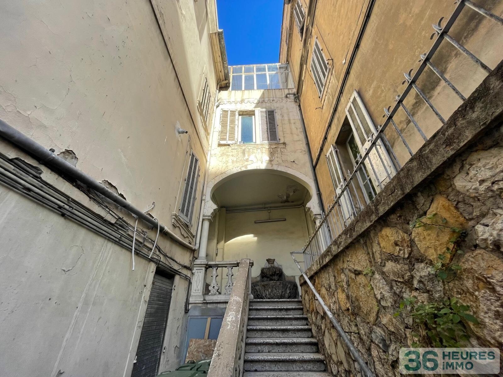 Apartment à Toulon — vignette 2
