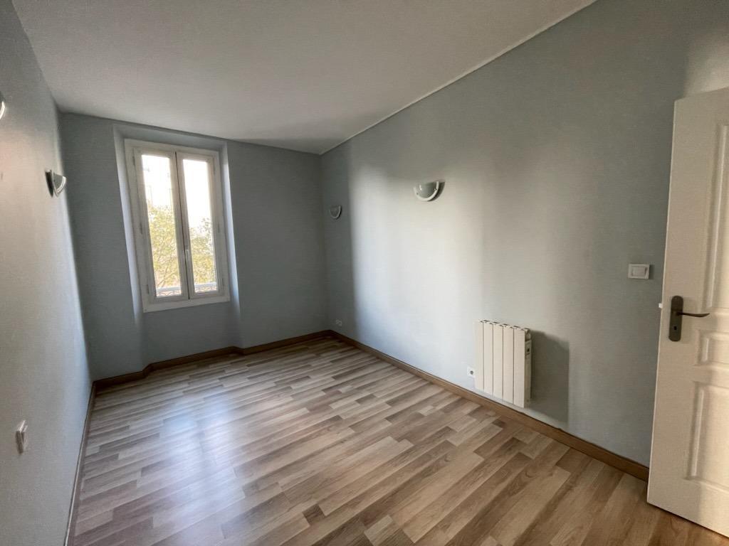 Apartment à Toulon — vignette 9