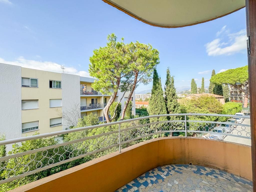 Appartement à Cagnes-sur-Mer — vignette 8