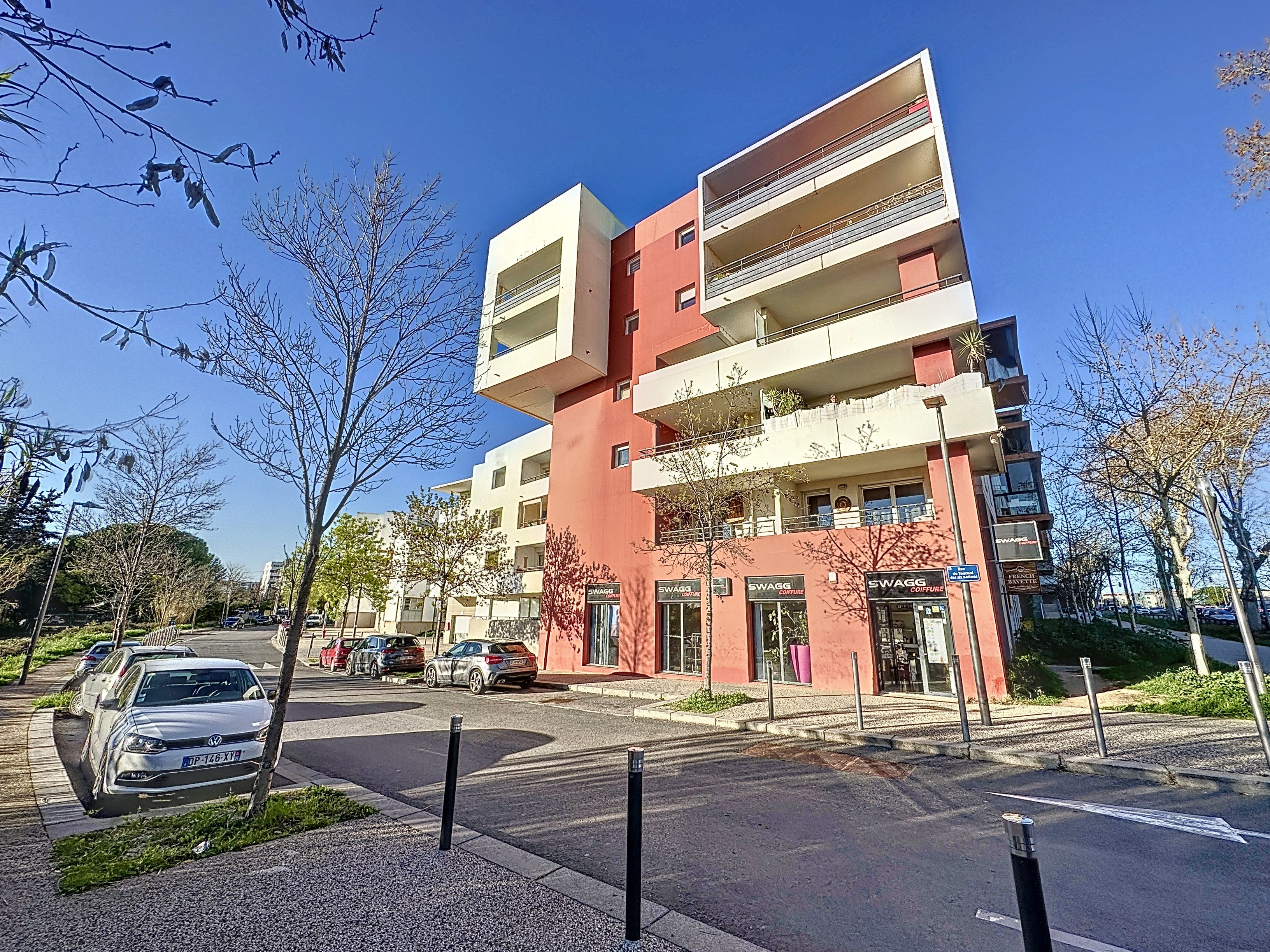 T4 OVALIE EN DERNIER ETAGE 