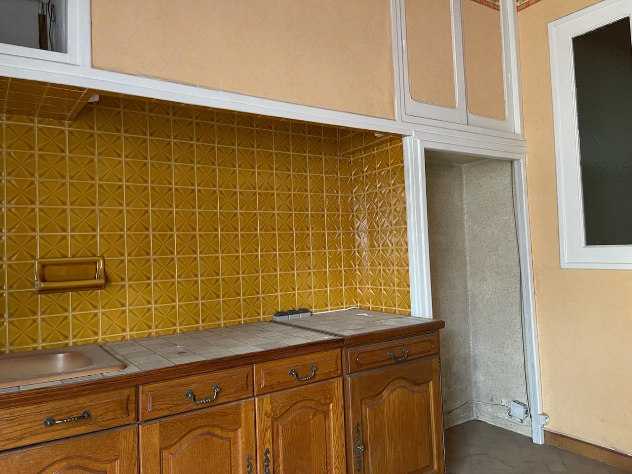 Apartment à Nîmes — vignette 3
