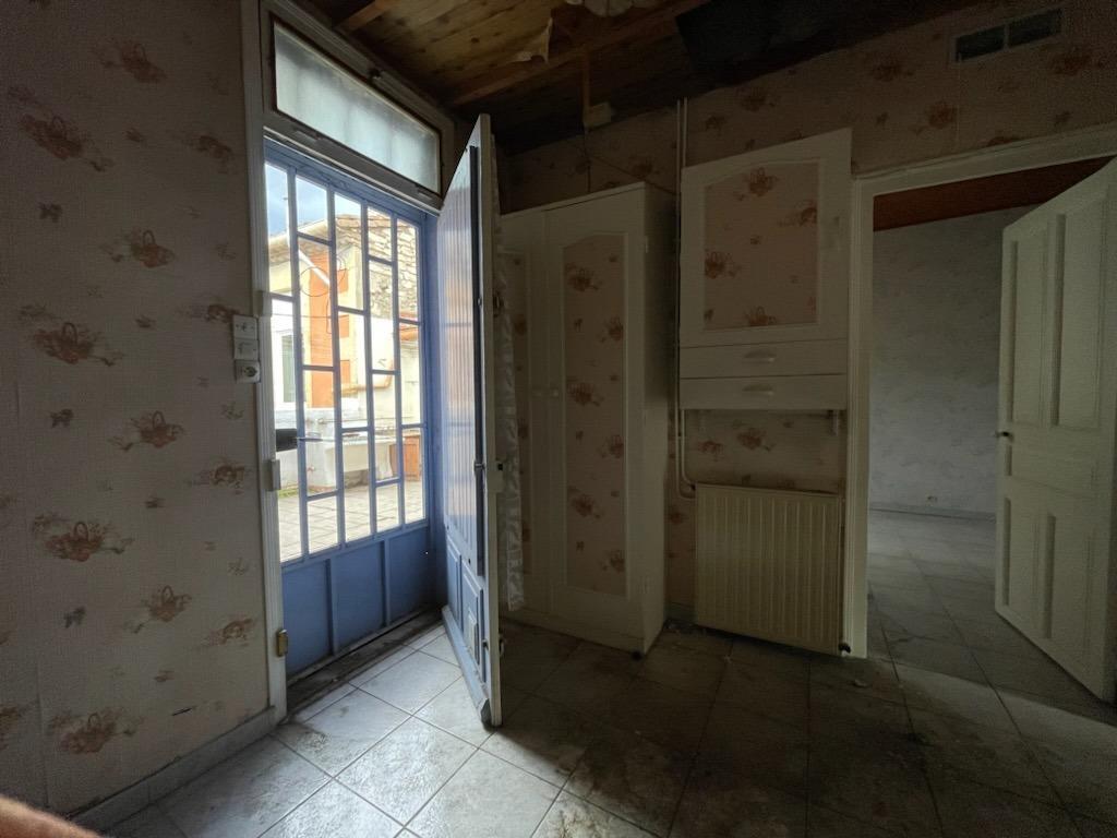 Apartment à Nîmes — vignette 5
