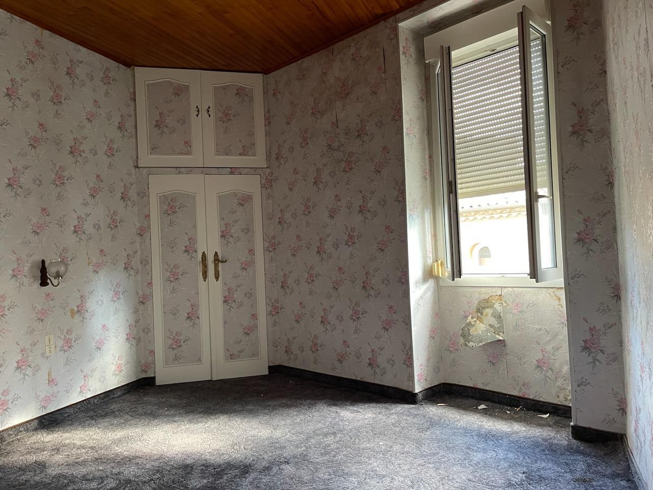 Apartment à Nîmes — vignette 6