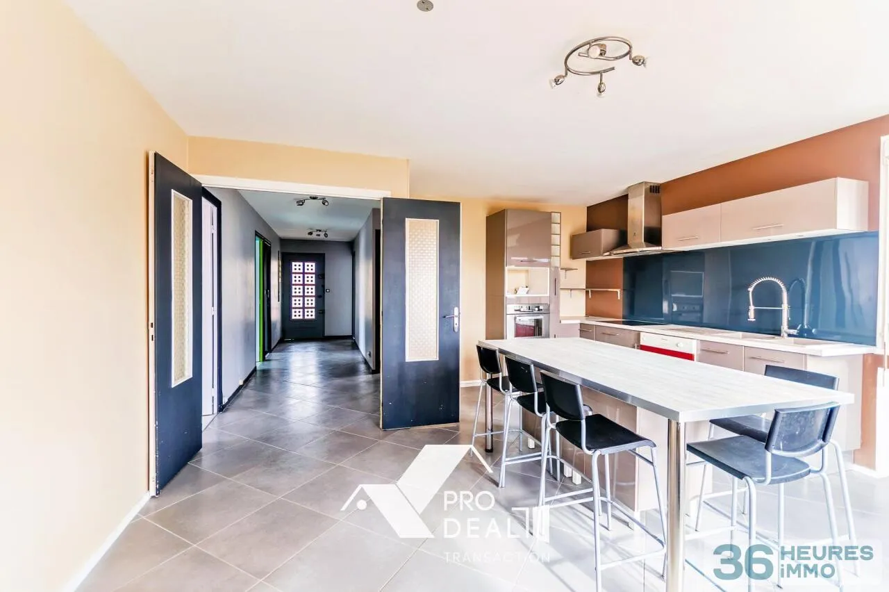Apartment à Décines-Charpieu