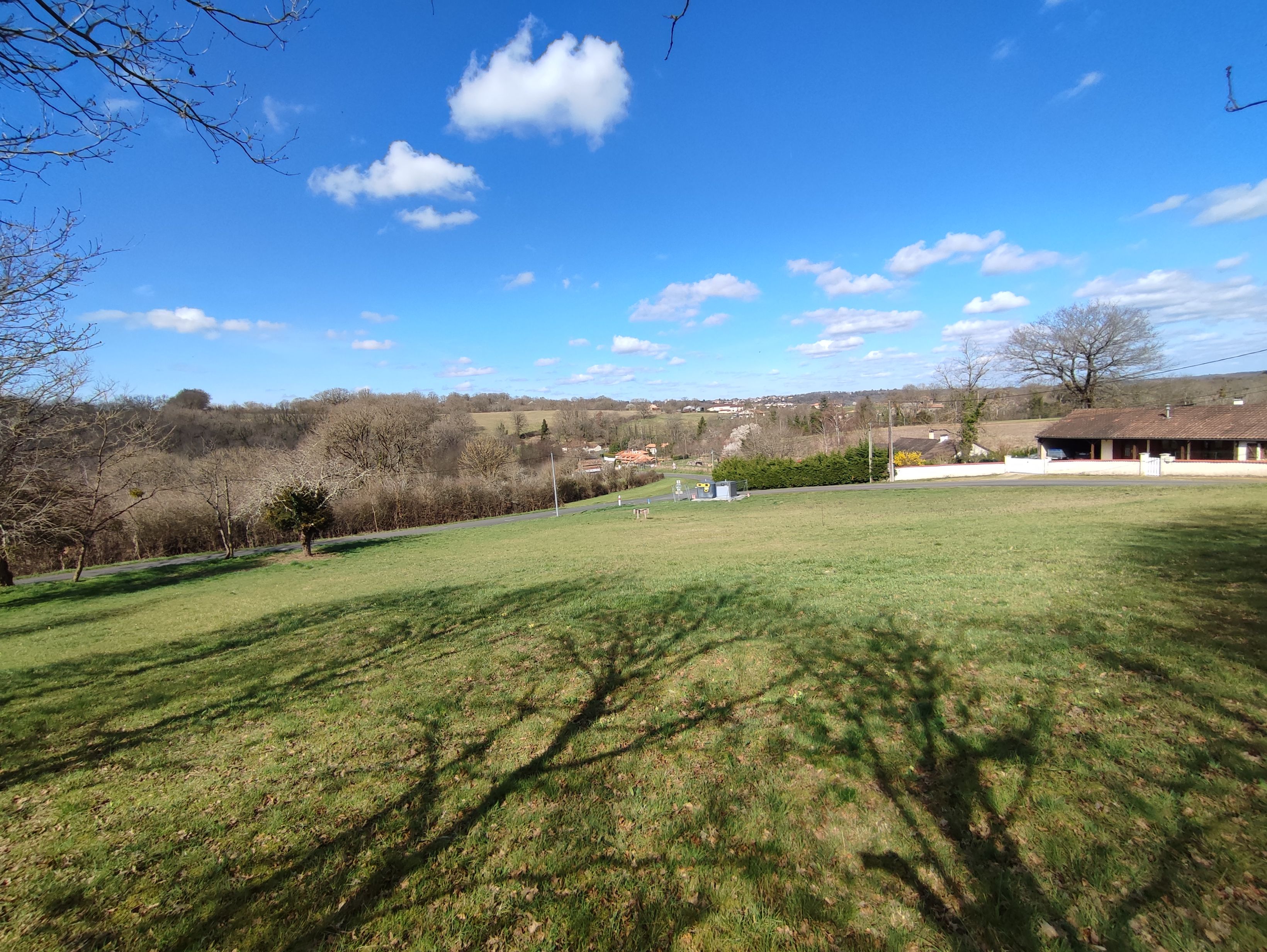 Terrain constructible de 2560 m²