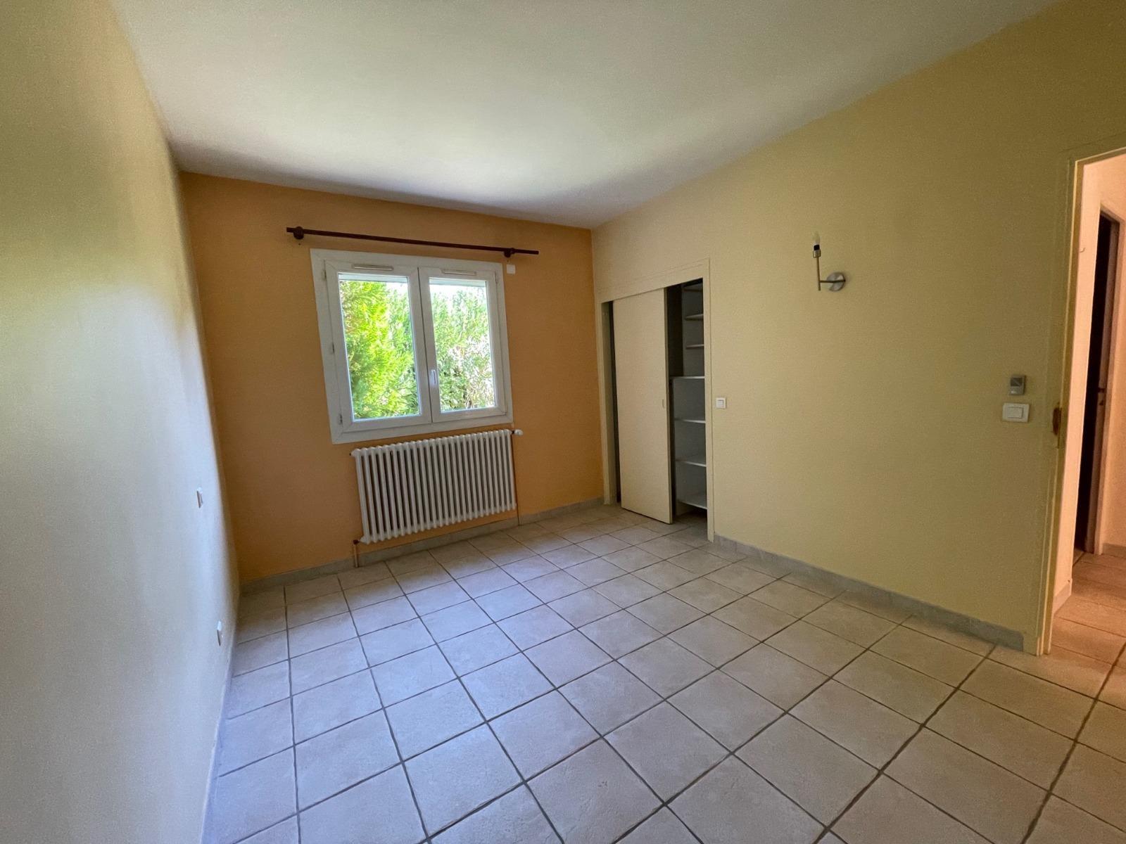 Maison à Saint-Paul-Trois-Châteaux — vignette 8