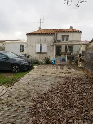 House à La Laigne — vignette 10