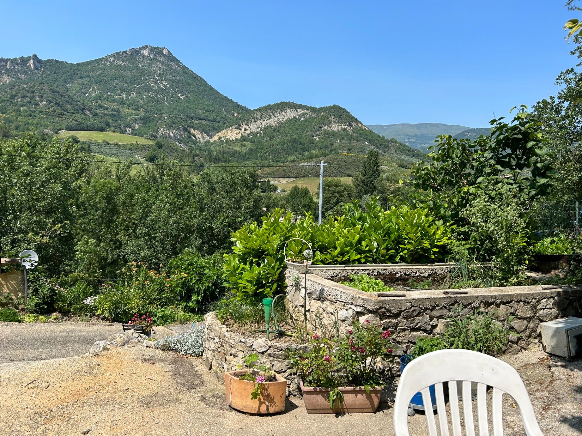 House à Saint-Ferréol-Trente-Pas — vignette 2
