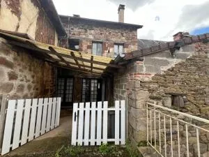 House à Vignols — vignette 21