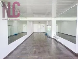 Business and/or Commercial Premises à Tours — vignette 2