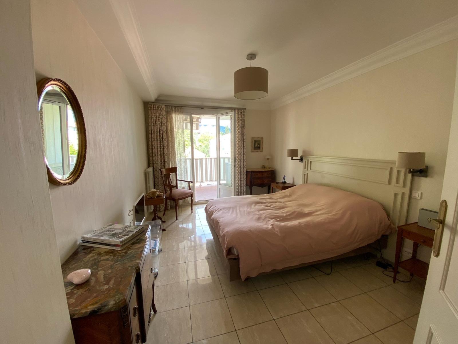 Apartment à Toulon — vignette 5