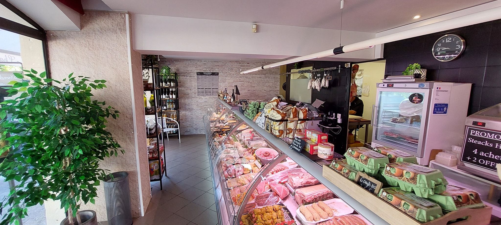 Business and/or Commercial Premises à Fontvieille — vignette 3