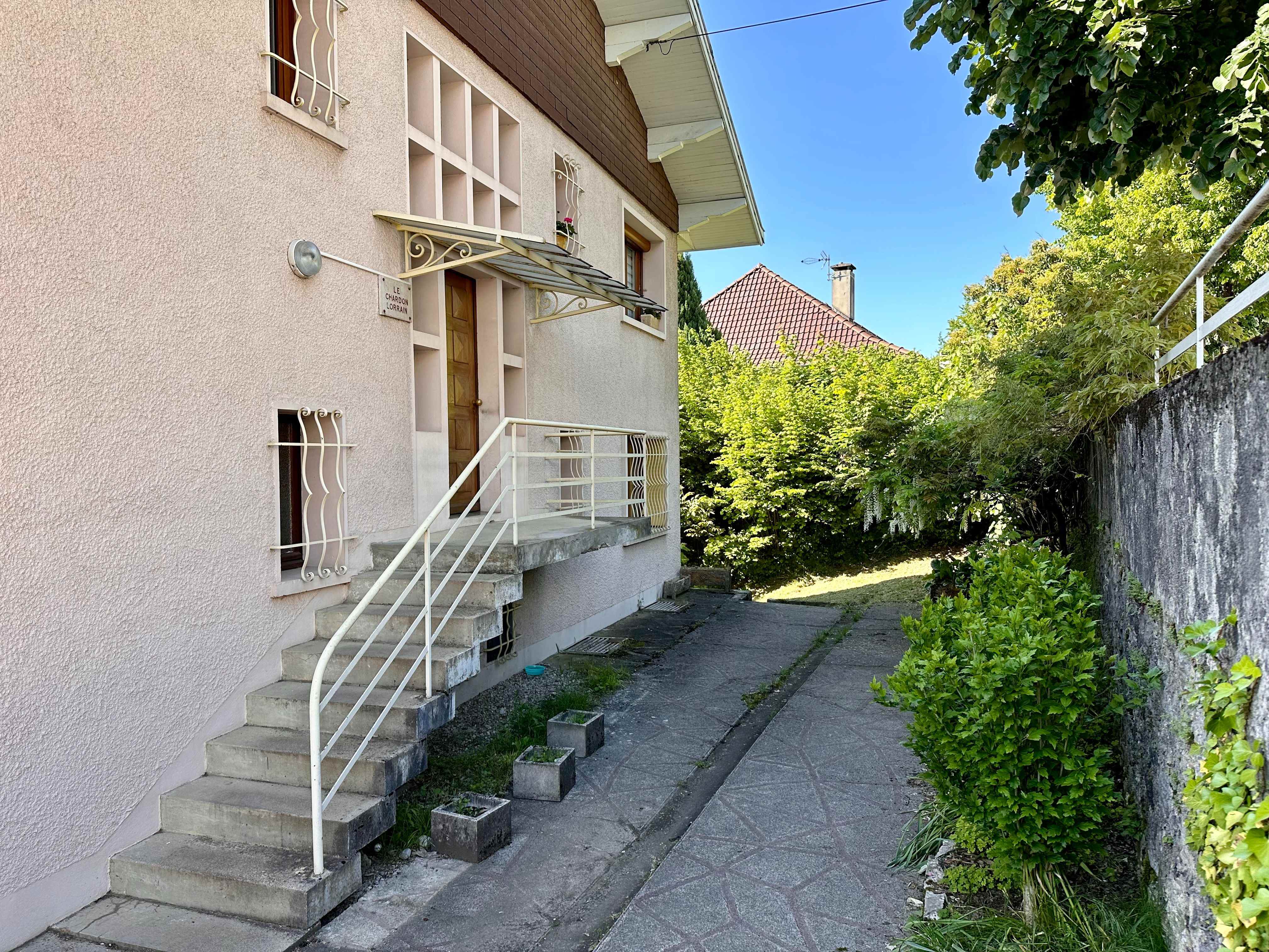 Appartement à Aix-les-Bains — vignette 9