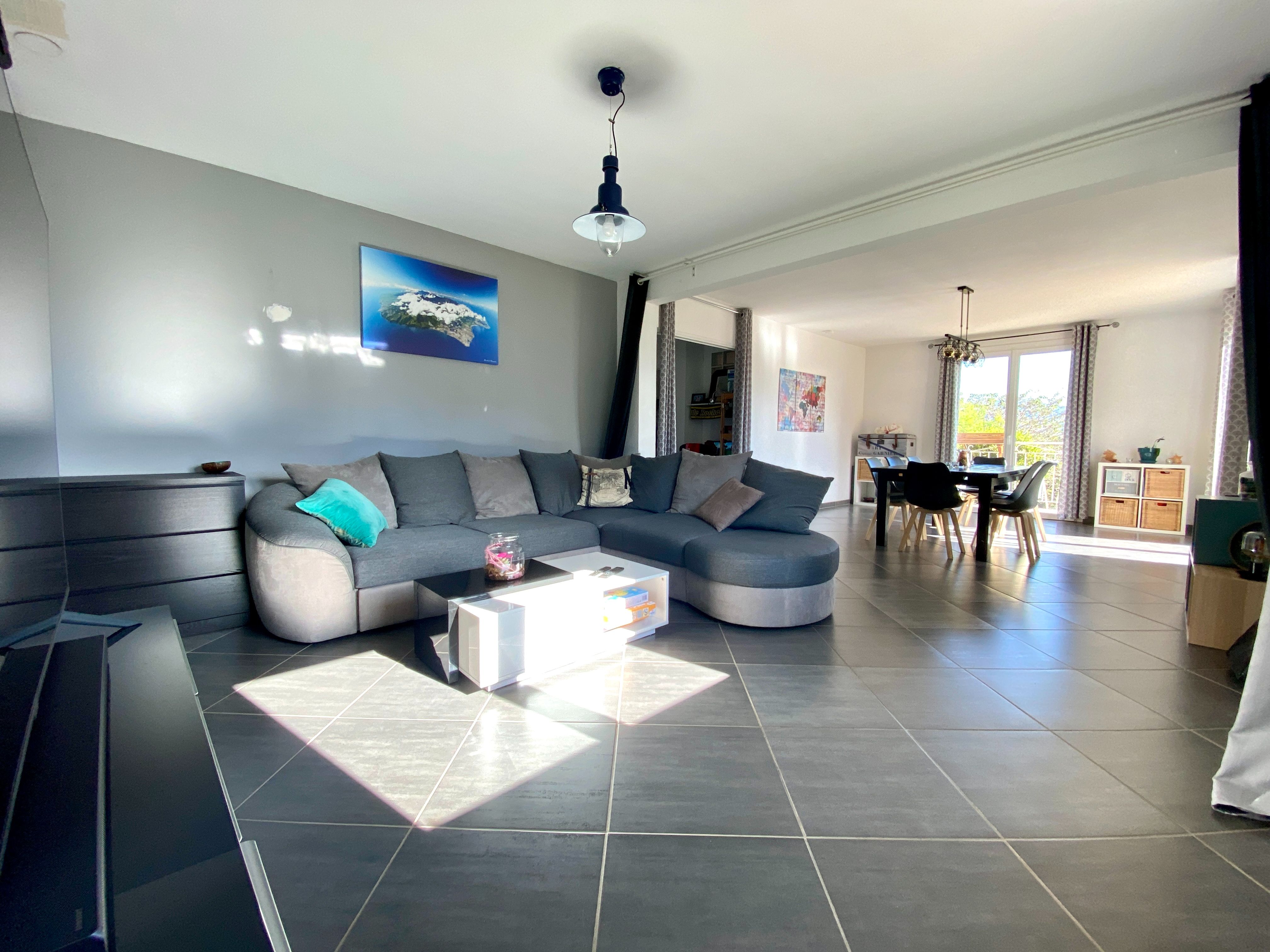 Apartment à La Seyne-sur-Mer — vignette 6