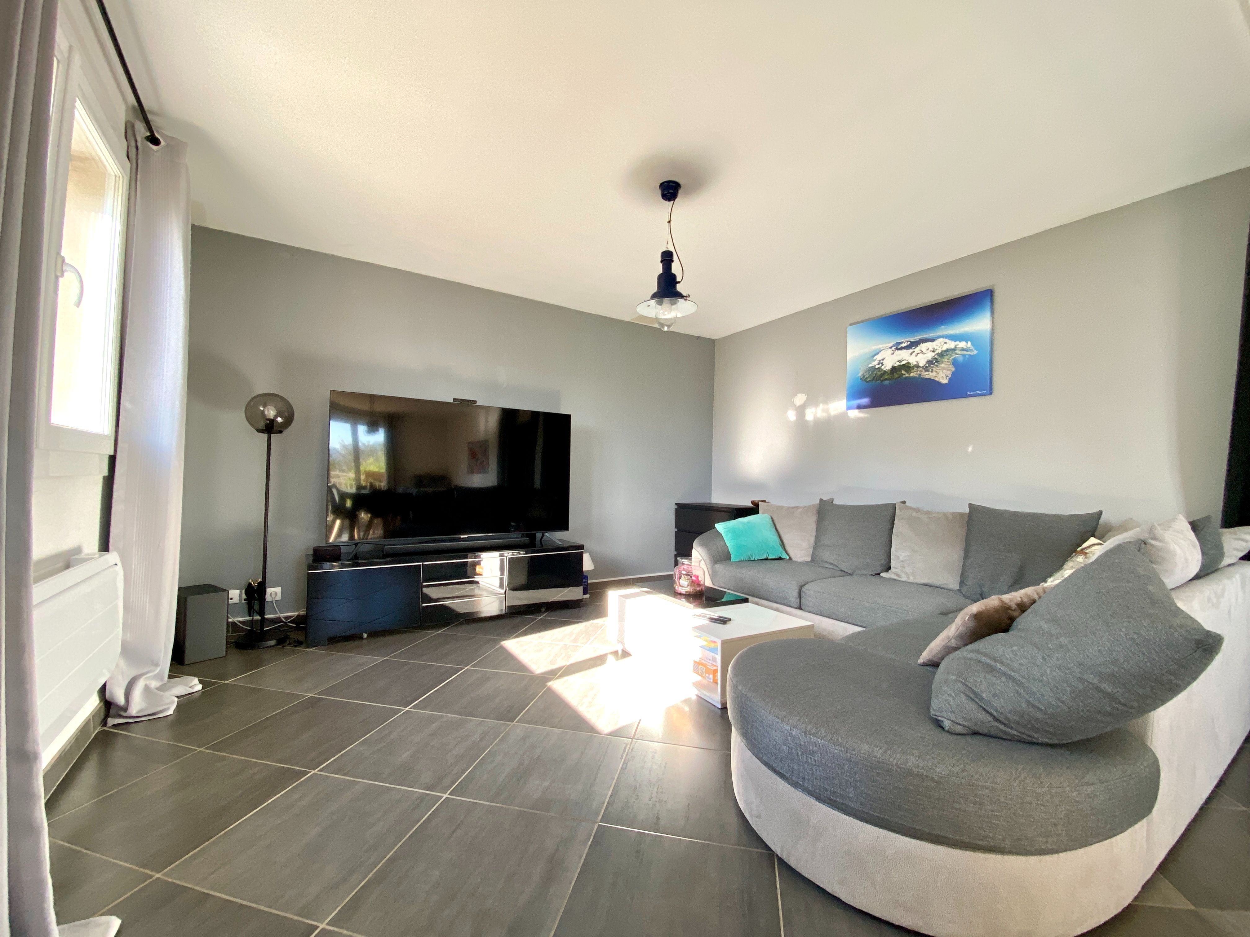 Apartment à La Seyne-sur-Mer — vignette 8