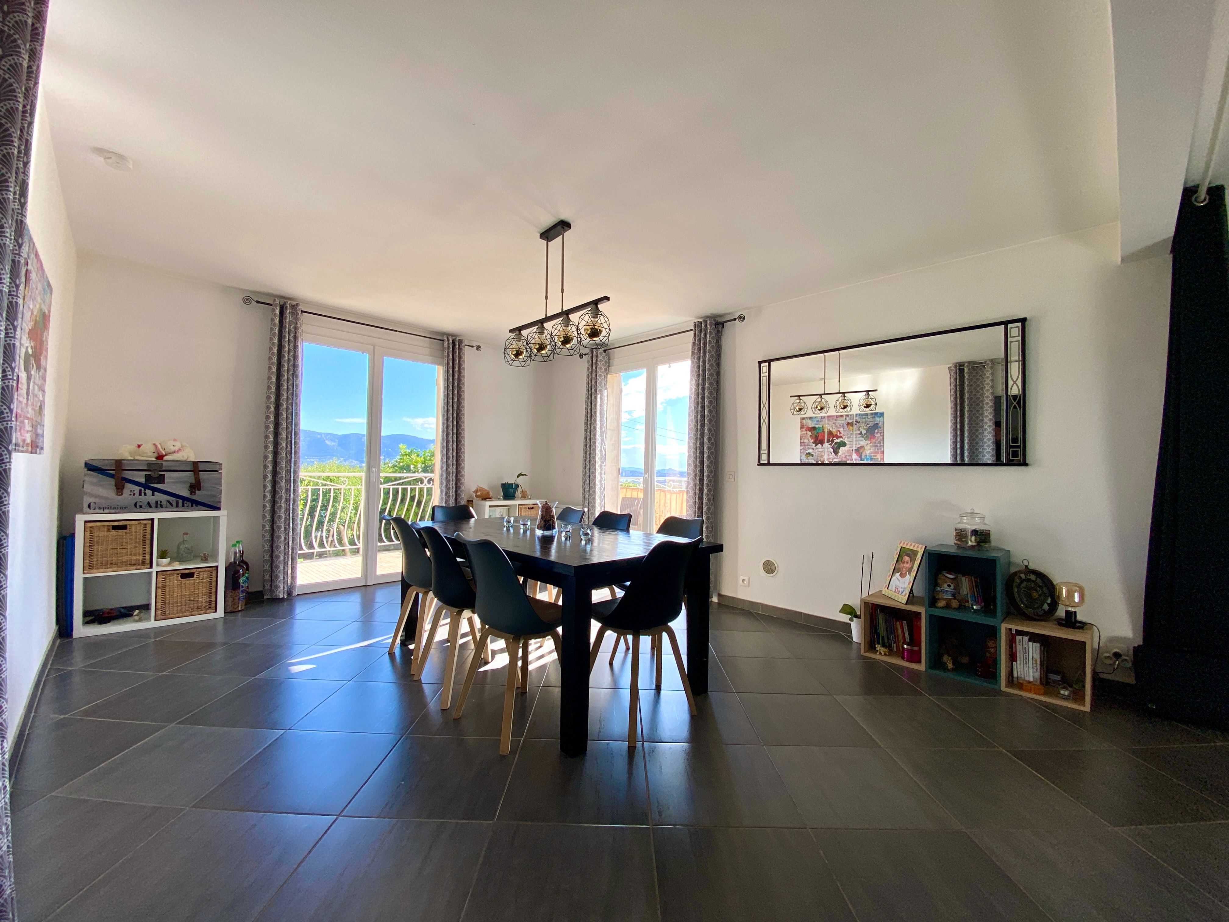 Apartment à La Seyne-sur-Mer — vignette 9