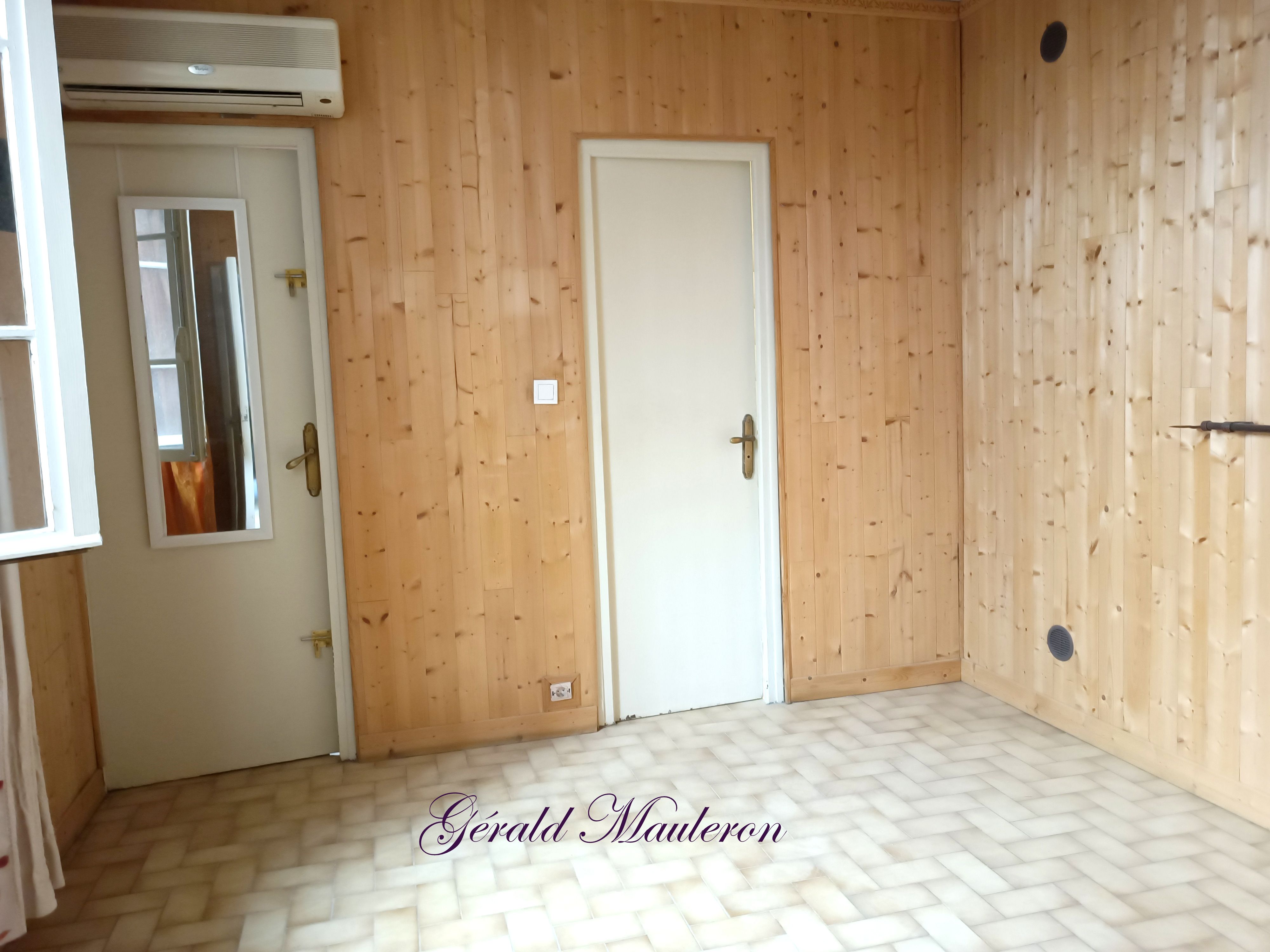 Apartment à Nîmes — vignette 4