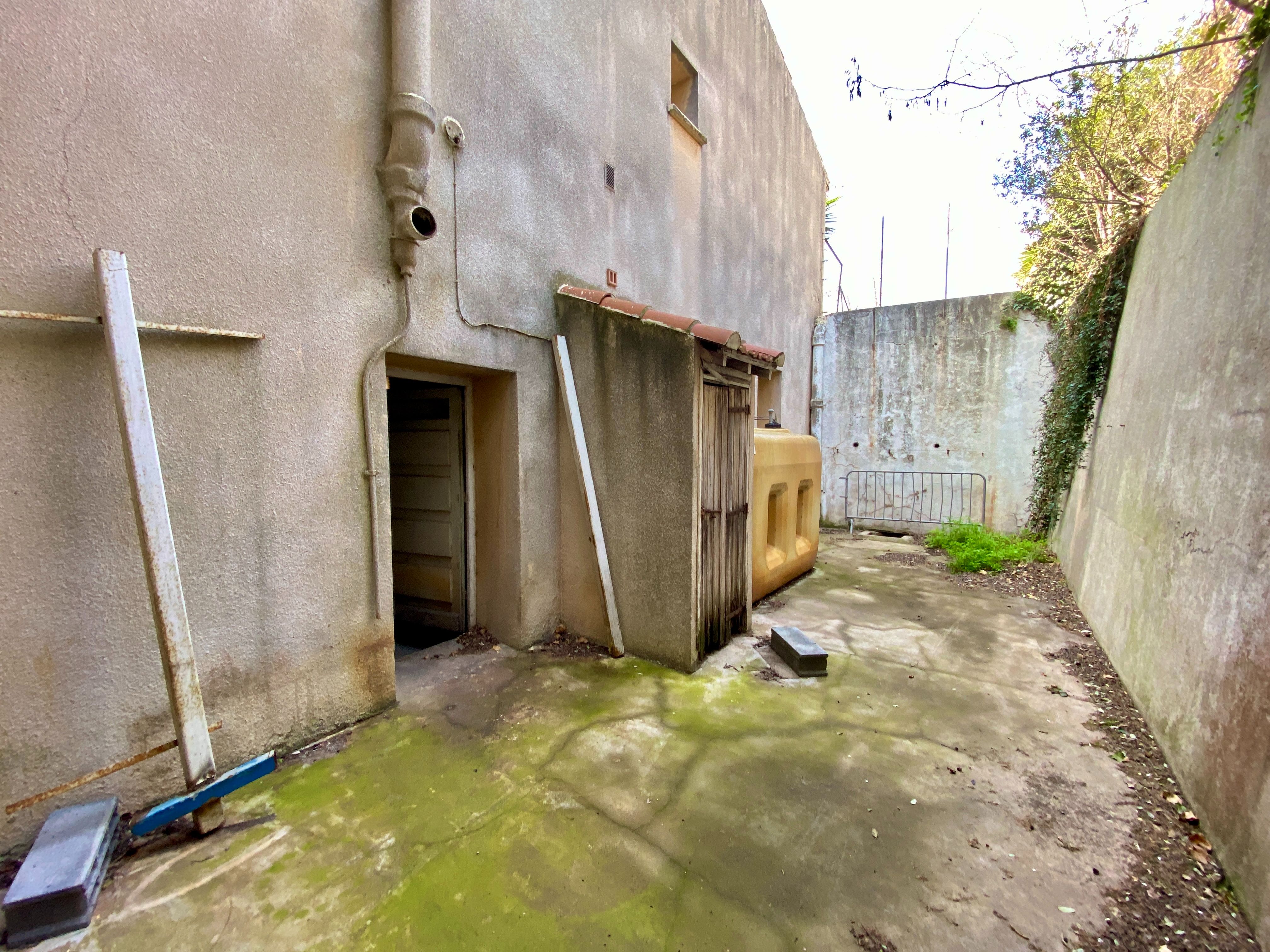 Building à Marseillan — vignette 5